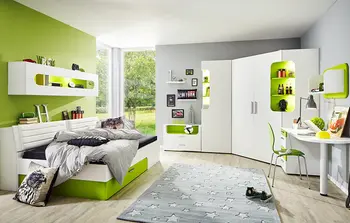 Modernes Jugendzimmer in Weiß-Grün mit Bett, Schreibtisch und Deko.